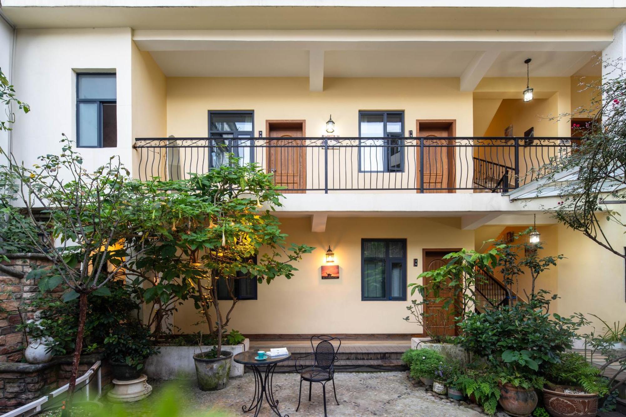 Dali Garden Hotel Exterior photo